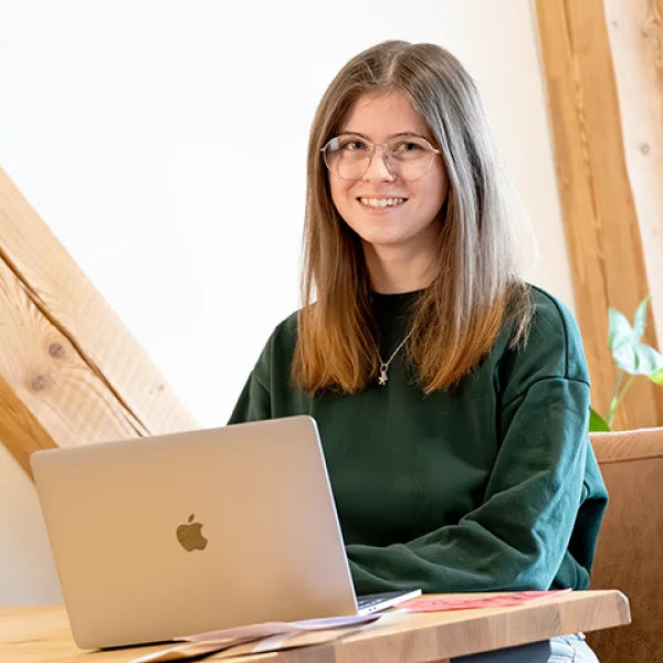 files/portrait_team_eva_hoffmann.webp