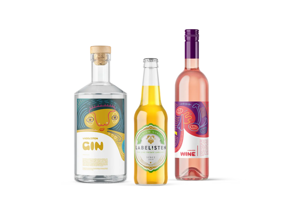 Gin-, Bier- und Weinflasche mit bunt illustrierten Etiketten